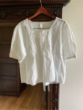 Vintage Lace-Trim Peasant Blouse